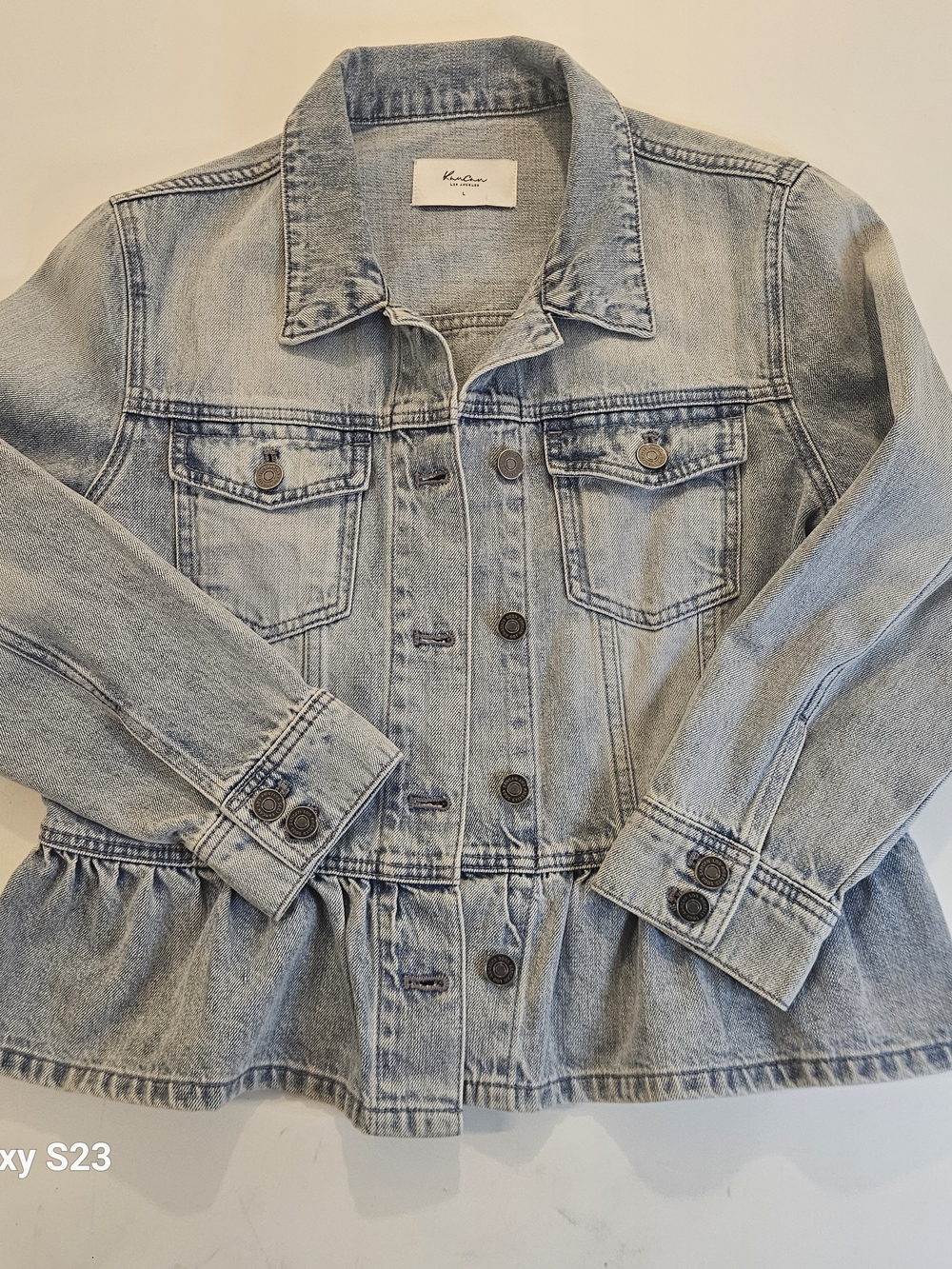 KanCan Los Angeles Women’s L Denim Jacket Light Wash Peplum Ruffle Jean Jacket